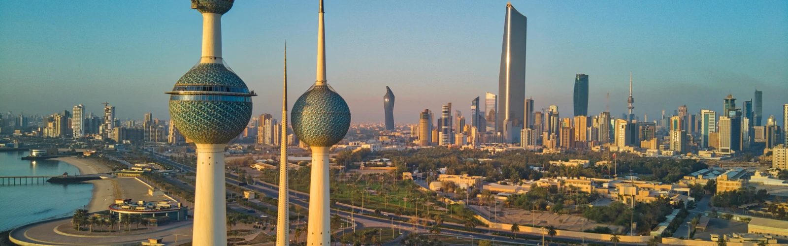 Exploring Bneid Al Gar: Waterfront Views & Urban Charm
